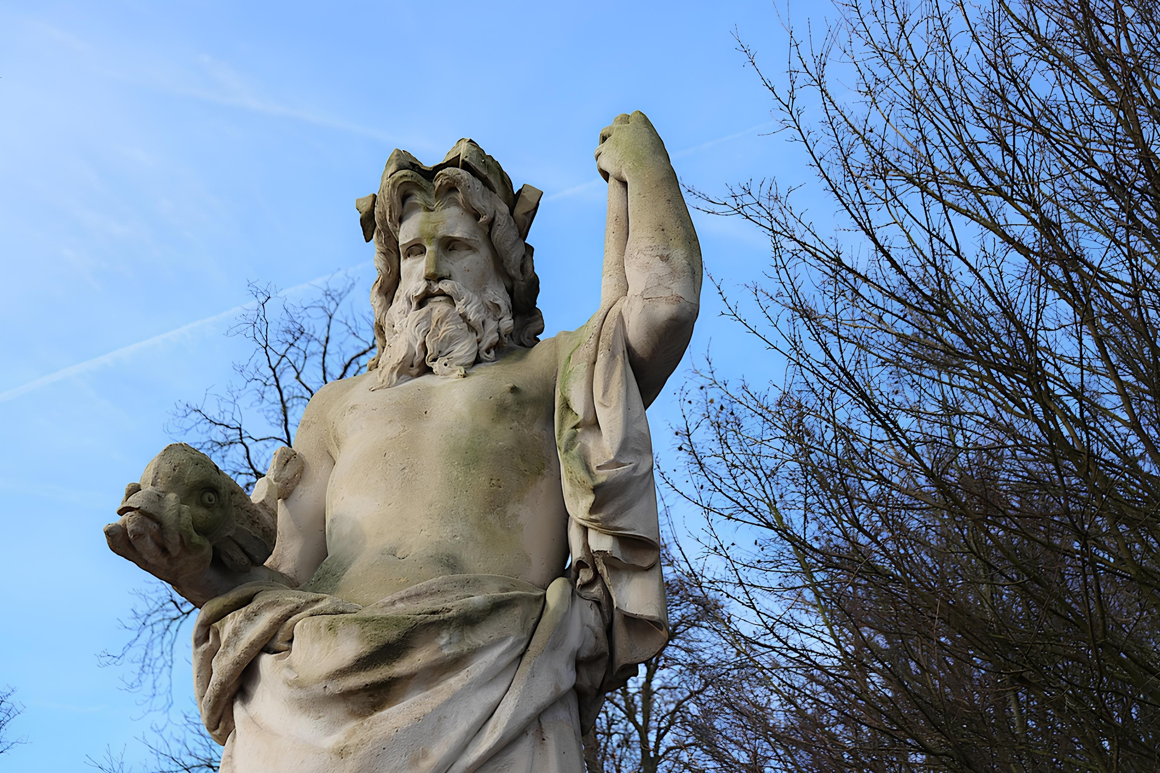 Ancient Zeus statue commemorating the king of gods